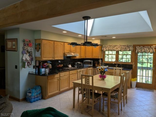 49 Kipp Ave, Elmwood Park Boro, NJ 07407
