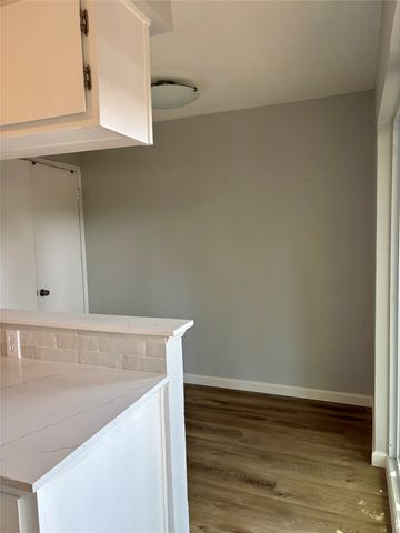 10704 Pagewood Drive 34, Dallas, TX 75230