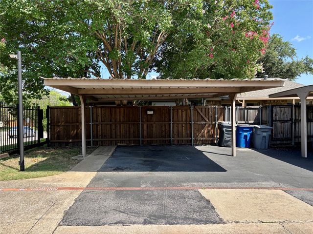 10704 Pagewood Drive 34, Dallas, TX 75230