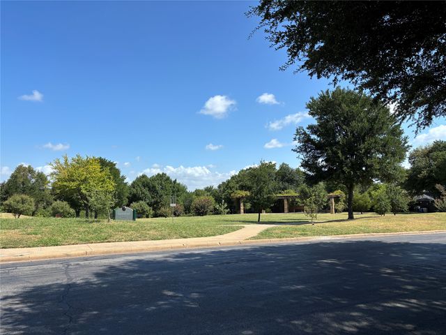 10704 Pagewood Drive 34, Dallas, TX 75230