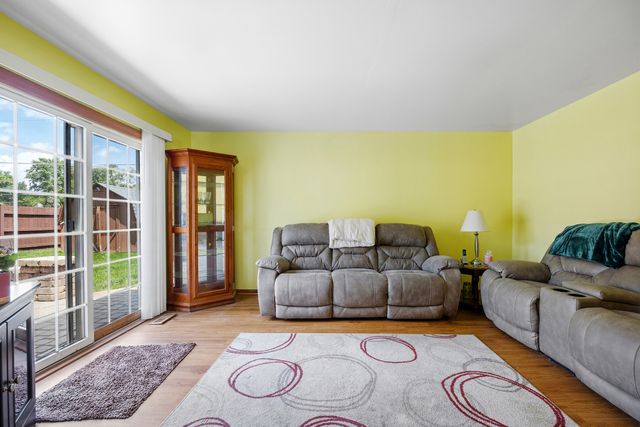 120 Olympic Drive, Bolingbrook, IL 60440
