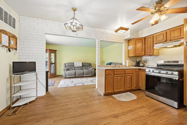 120 Olympic Drive, Bolingbrook, IL 60440