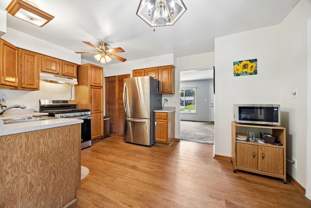120 Olympic Drive, Bolingbrook, IL 60440