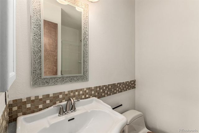 2570 Hatch Circle, Colorado Springs, CO 80918