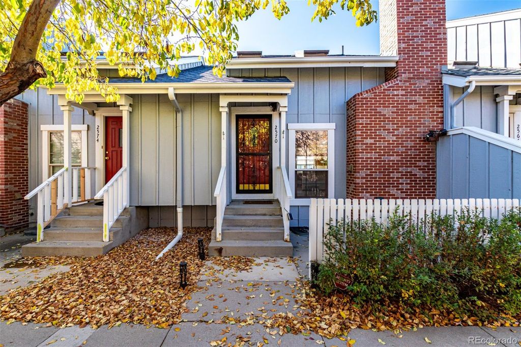 2570 Hatch Circle, Colorado Springs, CO 80918