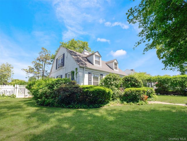 425 Baldwin Road, Hempstead, NY 11550