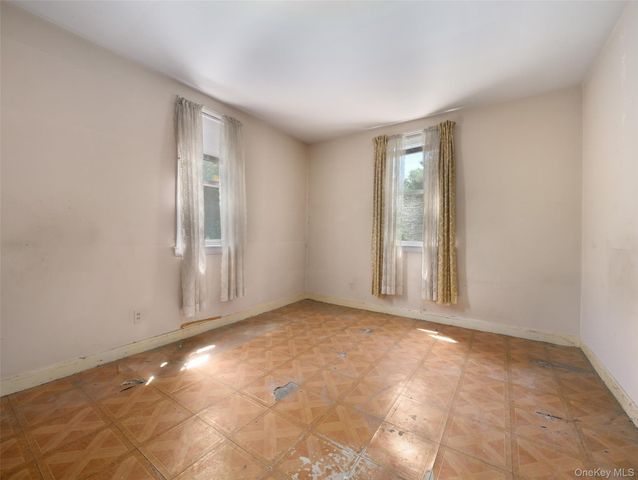 425 Baldwin Road, Hempstead, NY 11550