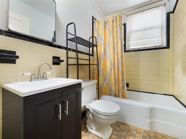 425 Baldwin Road, Hempstead, NY 11550