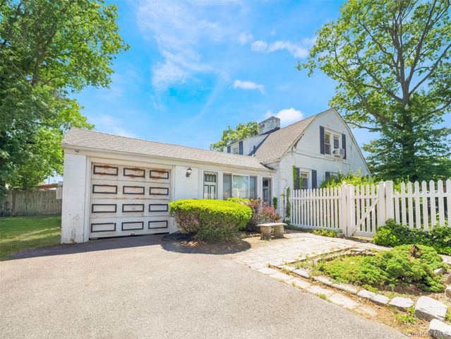 425 Baldwin Road, Hempstead, NY 11550