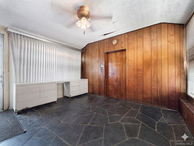 425 Baldwin Road, Hempstead, NY 11550