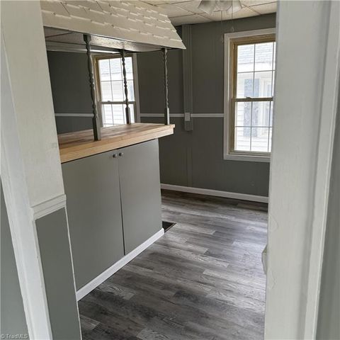 422 Acadia Avenue, Winston-salem, NC 27127