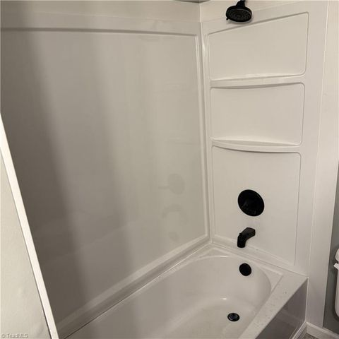 422 Acadia Avenue, Winston-salem, NC 27127