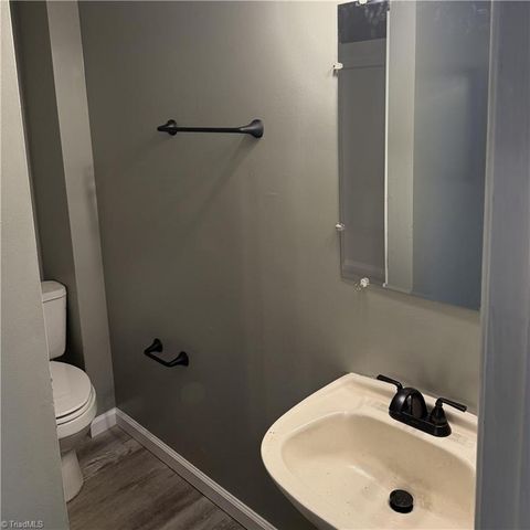 422 Acadia Avenue, Winston-salem, NC 27127