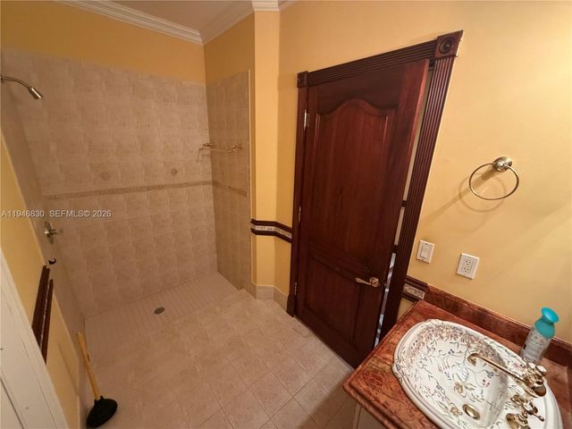 6601 SW 166th Ct, Miami, FL 33193