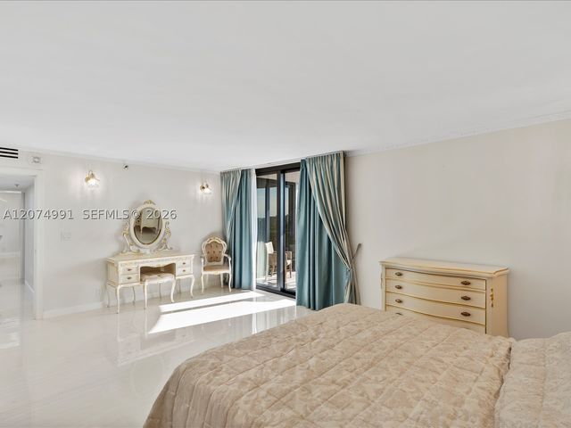 8877 Collins Ave 704, Surfside, FL 33154