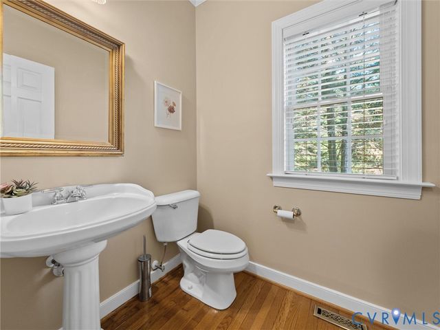 15743 Moss Fire Ct, Moseley, VA 23120