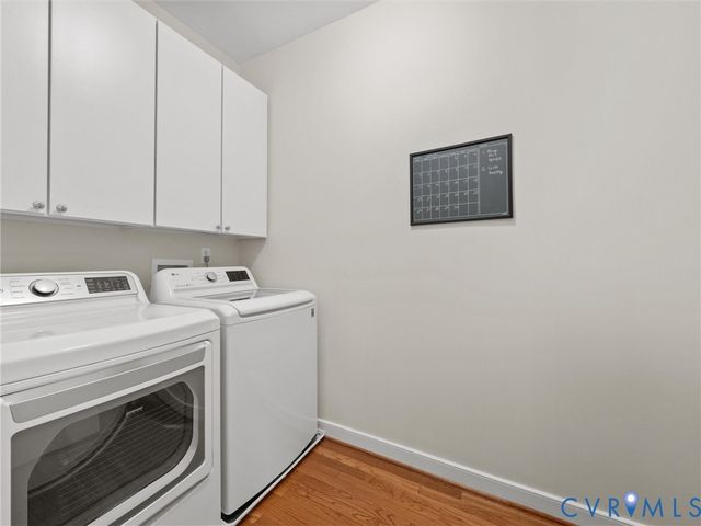 15743 Moss Fire Ct, Moseley, VA 23120