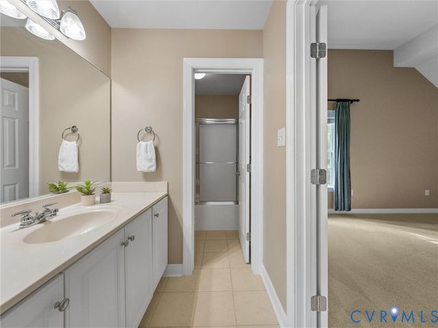 15743 Moss Fire Ct, Moseley, VA 23120
