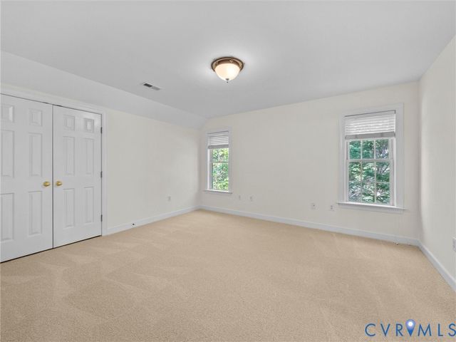 15743 Moss Fire Ct, Moseley, VA 23120