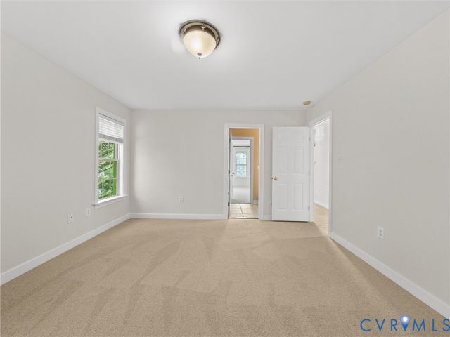 15743 Moss Fire Ct, Moseley, VA 23120