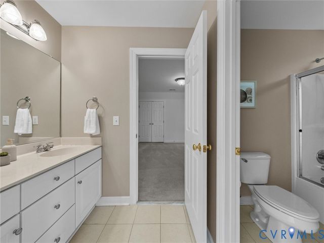 15743 Moss Fire Ct, Moseley, VA 23120