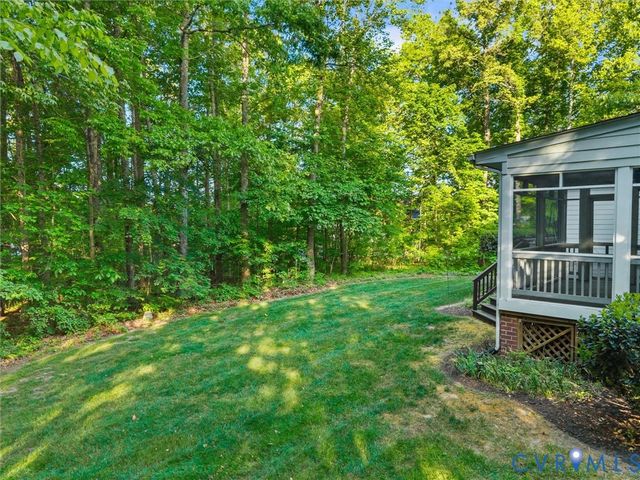 15743 Moss Fire Ct, Moseley, VA 23120