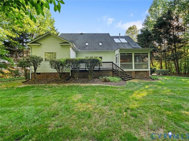 15743 Moss Fire Ct, Moseley, VA 23120