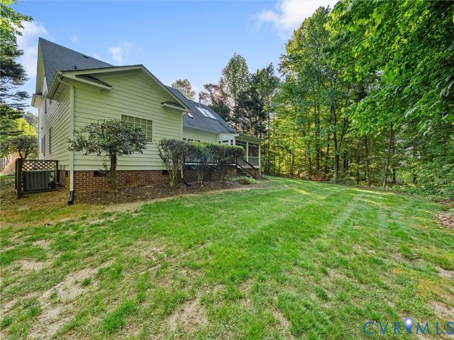 15743 Moss Fire Ct, Moseley, VA 23120