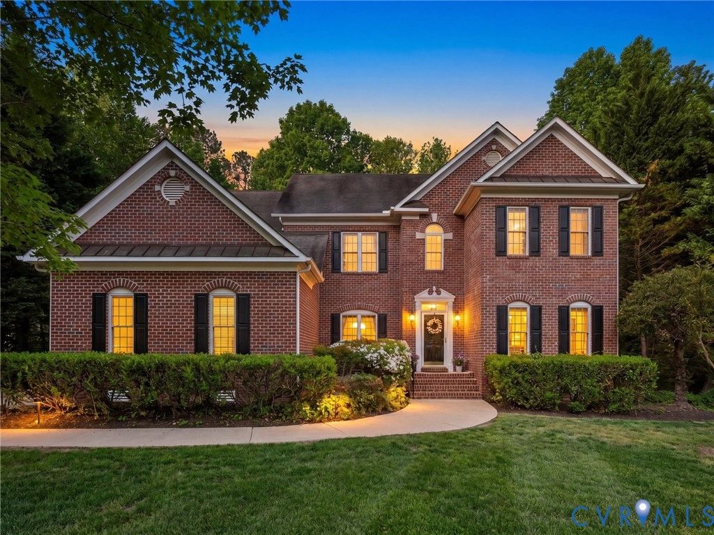 15743 Moss Fire Ct, Moseley, VA 23120