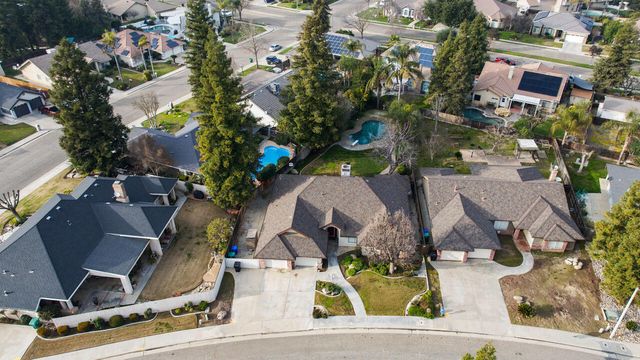 2438 W Kanai Avenue, Porterville, CA 93257