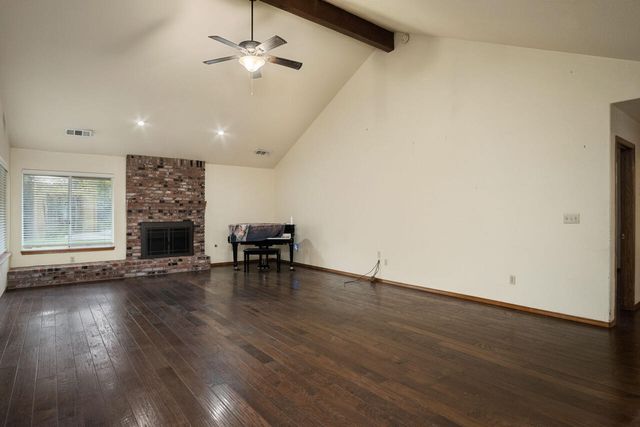 2438 W Kanai Avenue, Porterville, CA 93257