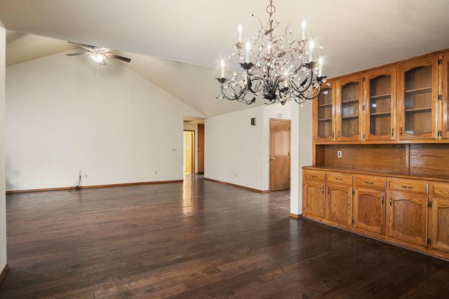 2438 W Kanai Avenue, Porterville, CA 93257