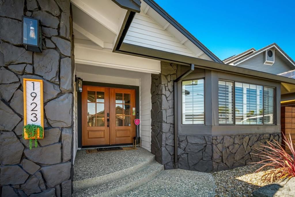 Image 13 of property listing at 1923 Seal Way, Discovery Bay, CA 94505