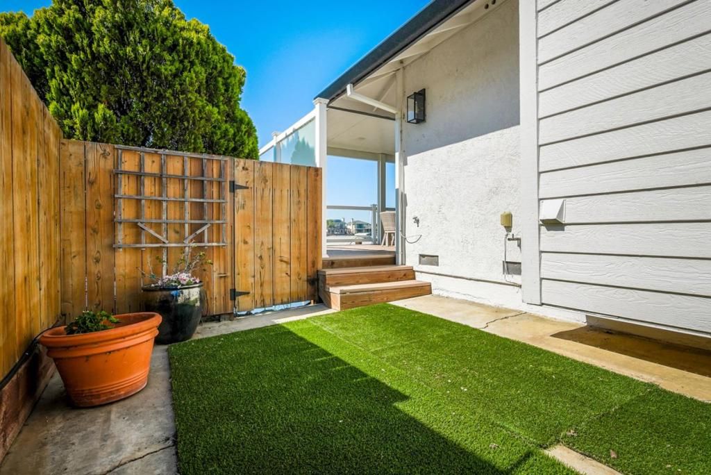 Image 24 of property listing at 1923 Seal Way, Discovery Bay, CA 94505