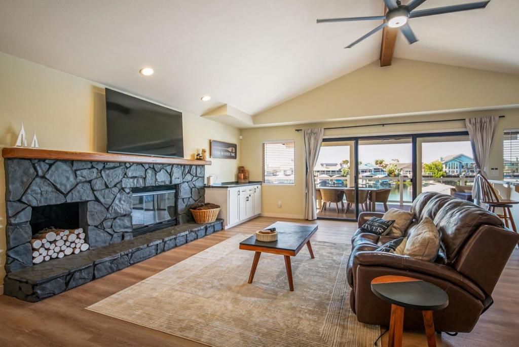 Image 30 of property listing at 1923 Seal Way, Discovery Bay, CA 94505