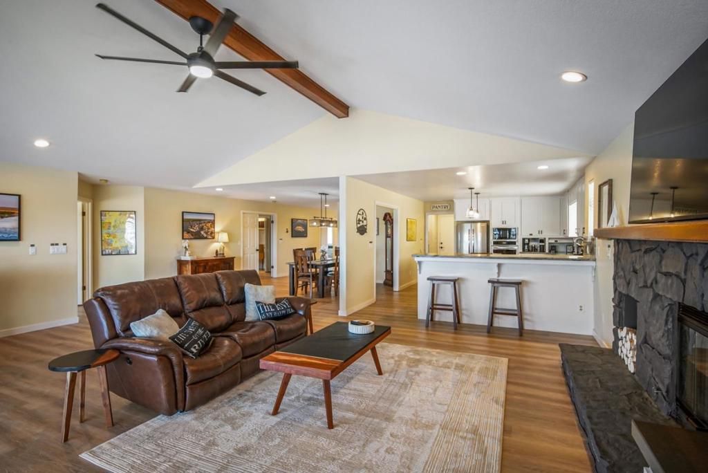 Image 44 of property listing at 1923 Seal Way, Discovery Bay, CA 94505