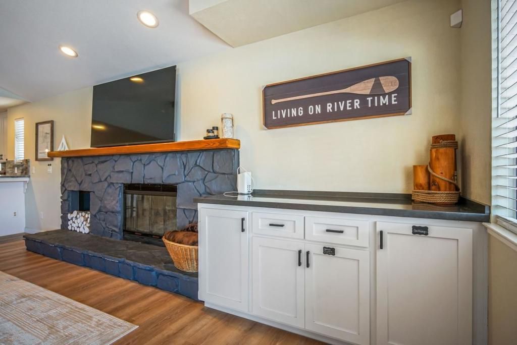 Image 45 of property listing at 1923 Seal Way, Discovery Bay, CA 94505