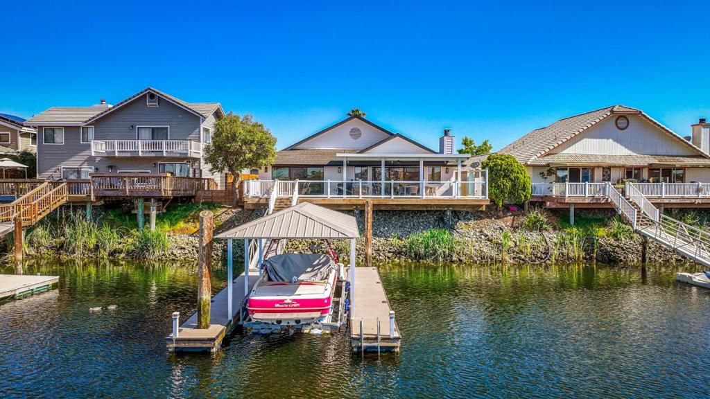 Image 7 of property listing at 1923 Seal Way, Discovery Bay, CA 94505