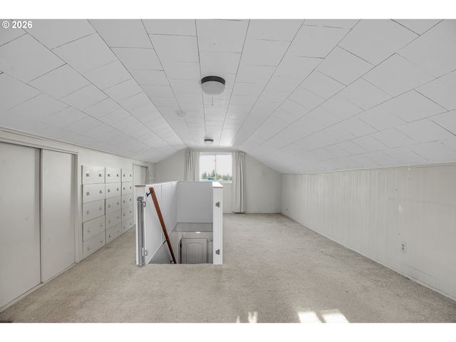 1023 Ne 172ND Ave, Portland, OR 97230