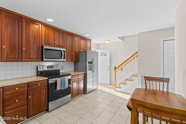 109 Maypop Court, Wilmington, NC 28412