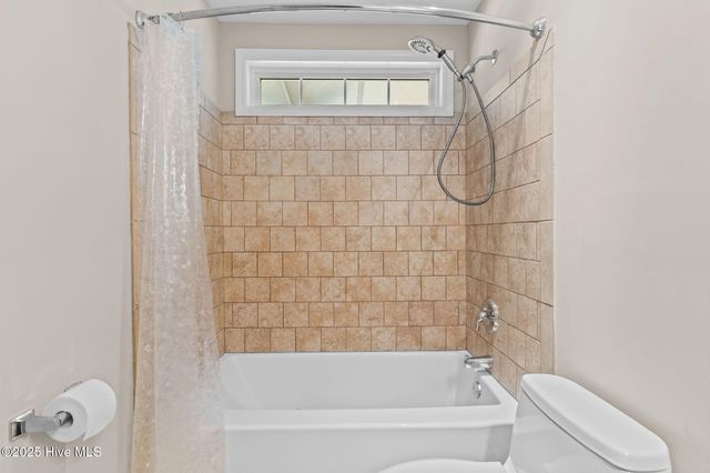 109 Maypop Court, Wilmington, NC 28412