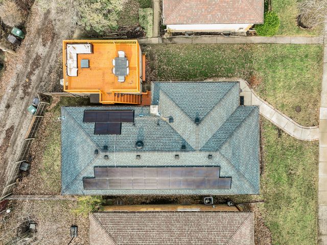 8612 Lawndale Avenue, Skokie, IL 60076