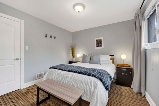 8612 Lawndale Avenue, Skokie, IL 60076