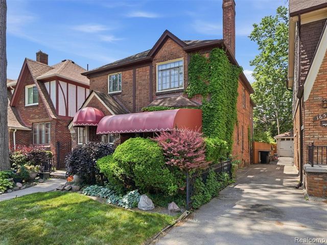 16511 Cherrylawn Street, Detroit, MI 48221