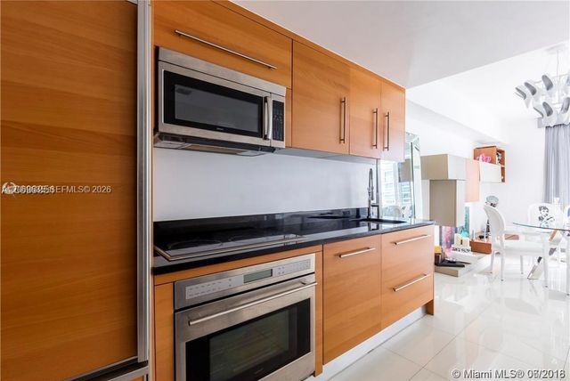 465 Brickell Avenue 604, Miami, FL 33131