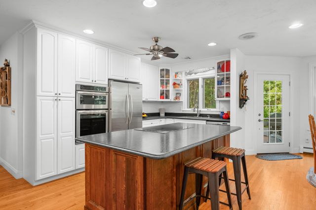 57 Cairn Ridge Road, Falmouth, MA 02540