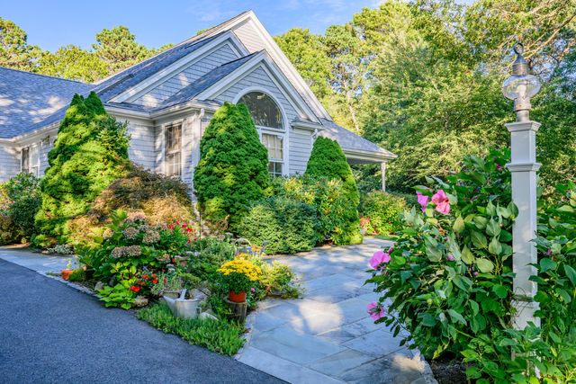 57 Cairn Ridge Road, Falmouth, MA 02540