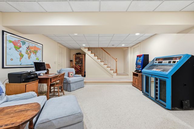 57 Cairn Ridge Road, Falmouth, MA 02540