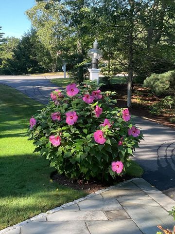 57 Cairn Ridge Road, Falmouth, MA 02540