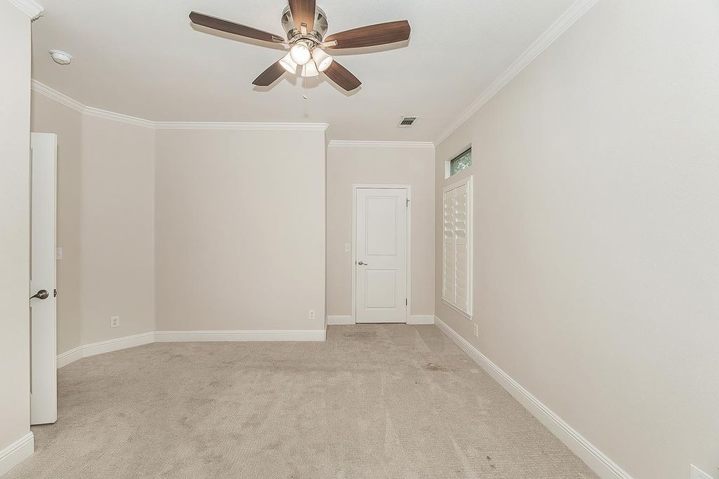 Image 25 of property listing at 1273 W Olson Avenue, Reedley, CA 93654